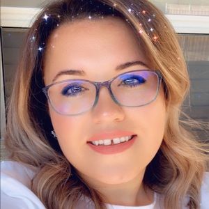 Meet your Posher, Georgiana